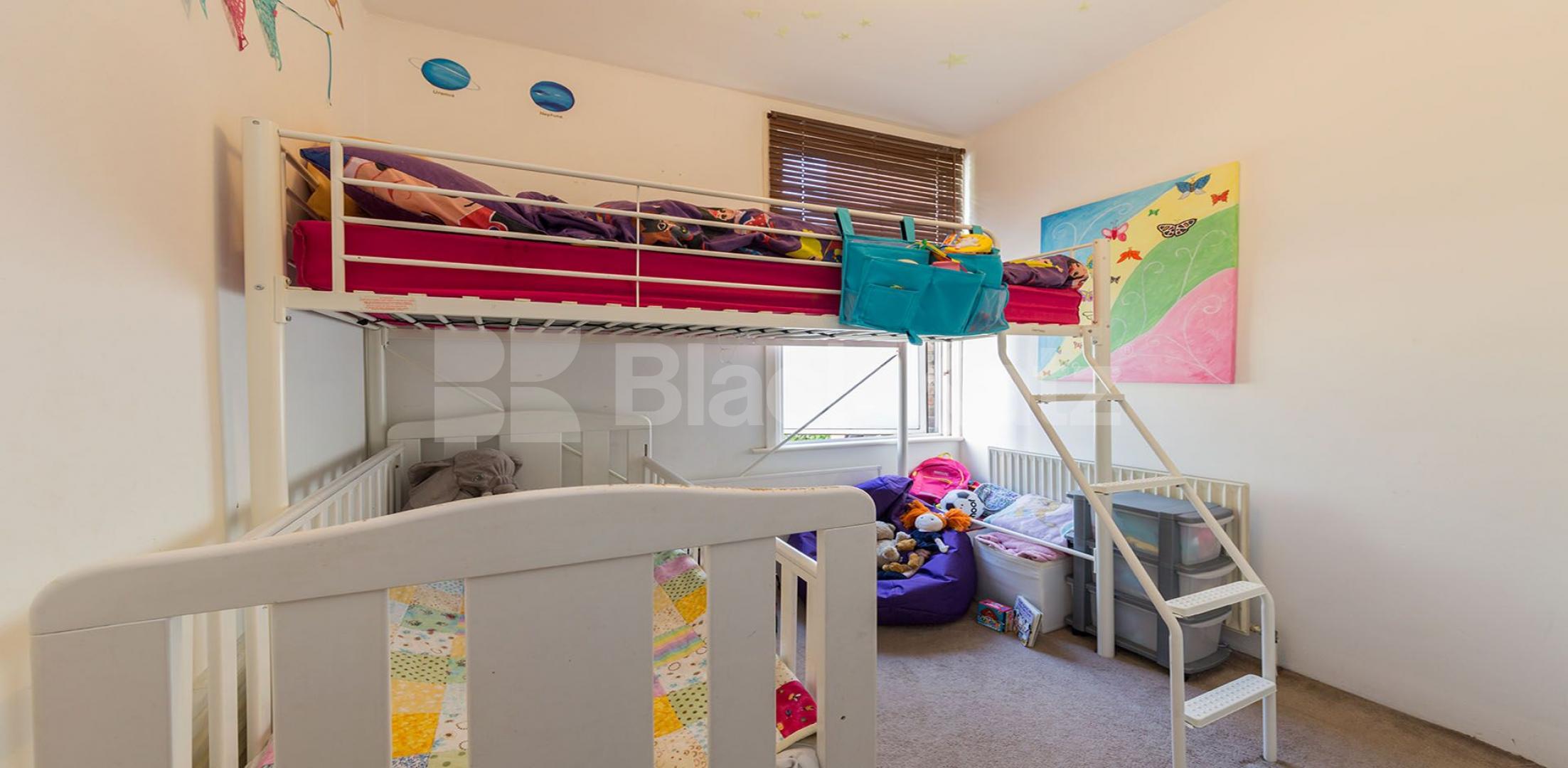 			New Instruction! Private patio and garden flat!, 2 Bedroom, 1 bath, 1 reception Ground Floor Maisonette			 Rathcoole Gardens, Crouch End / Hornsey